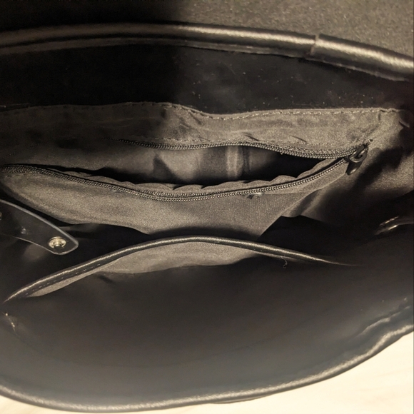 Black PU leather backpack - Picture 3 of 4